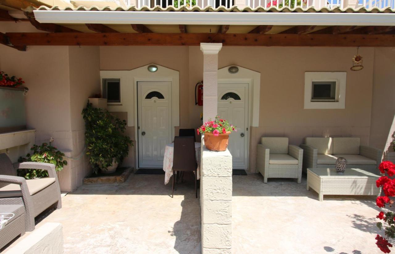 Santa Barbara Lakis Apartments Perivólion 外观 照片