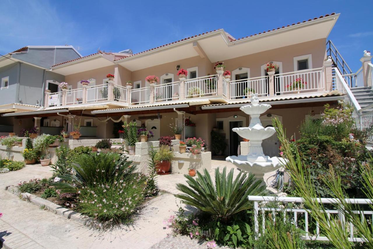 Santa Barbara Lakis Apartments Perivólion 外观 照片