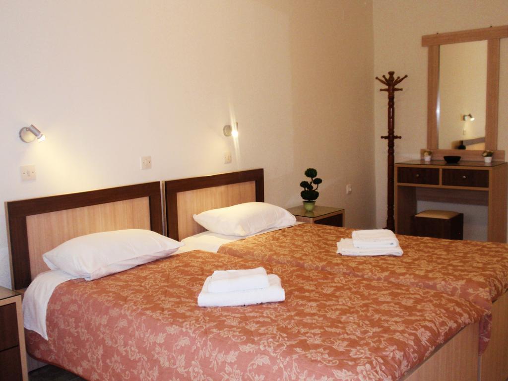 Santa Barbara Lakis Apartments Perivólion 外观 照片