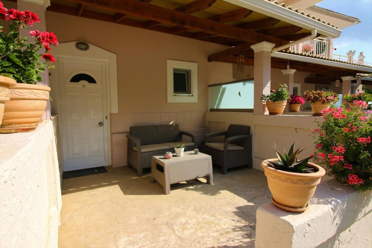 Santa Barbara Lakis Apartments Perivólion 外观 照片